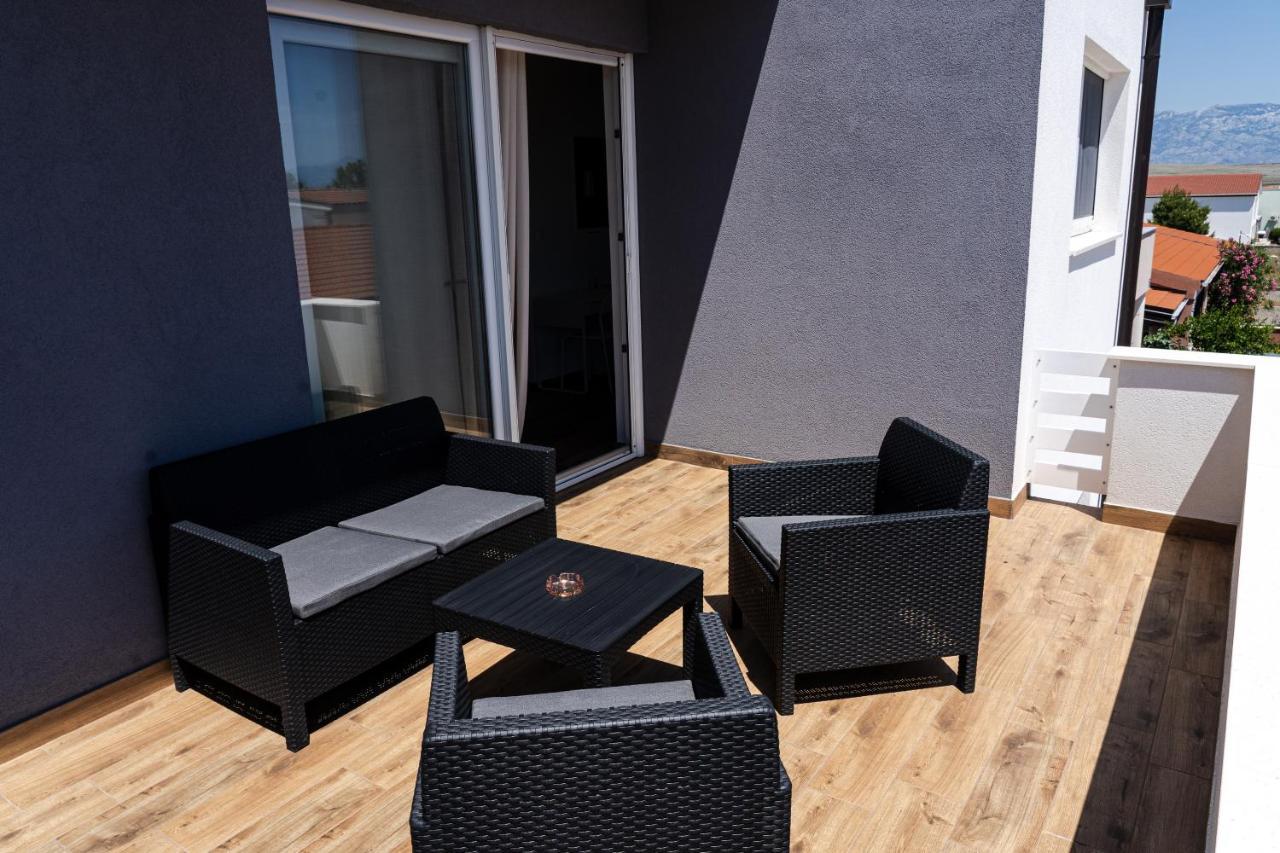 Station 22 - Brand New Apartment With A Terrace And Private Parking Vir Esterno foto