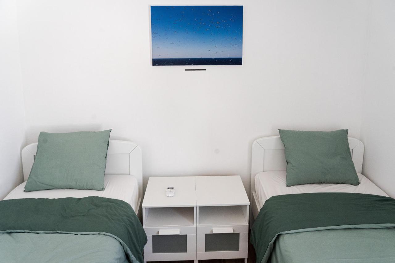 Station 22 - Brand New Apartment With A Terrace And Private Parking Vir Esterno foto