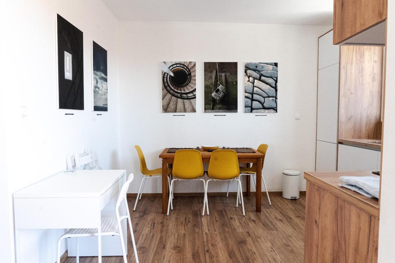 Station 22 - Brand New Apartment With A Terrace And Private Parking Vir Esterno foto